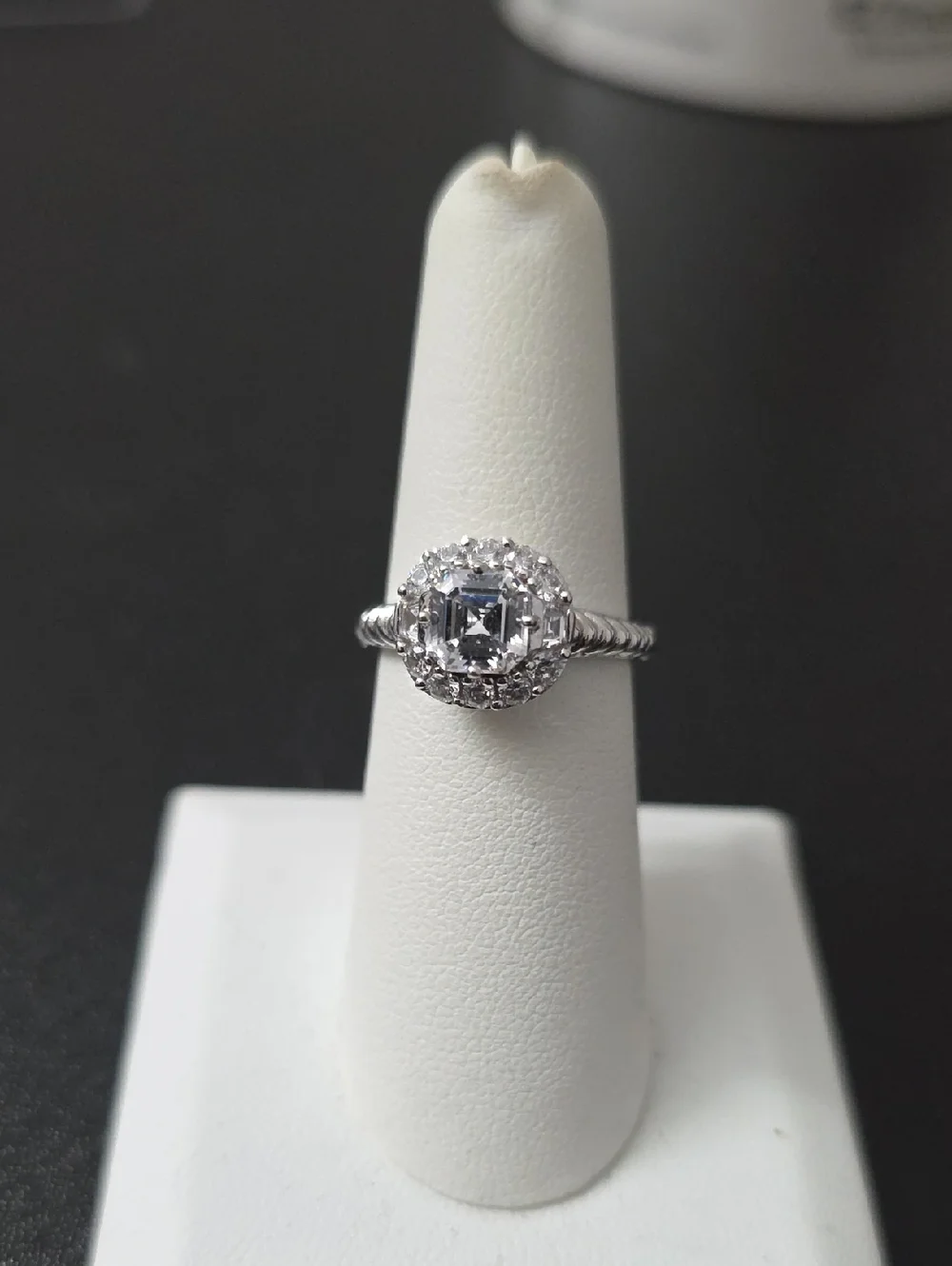 Watch Video / 14K Gold Assher Cut Solitaire Halo Ring